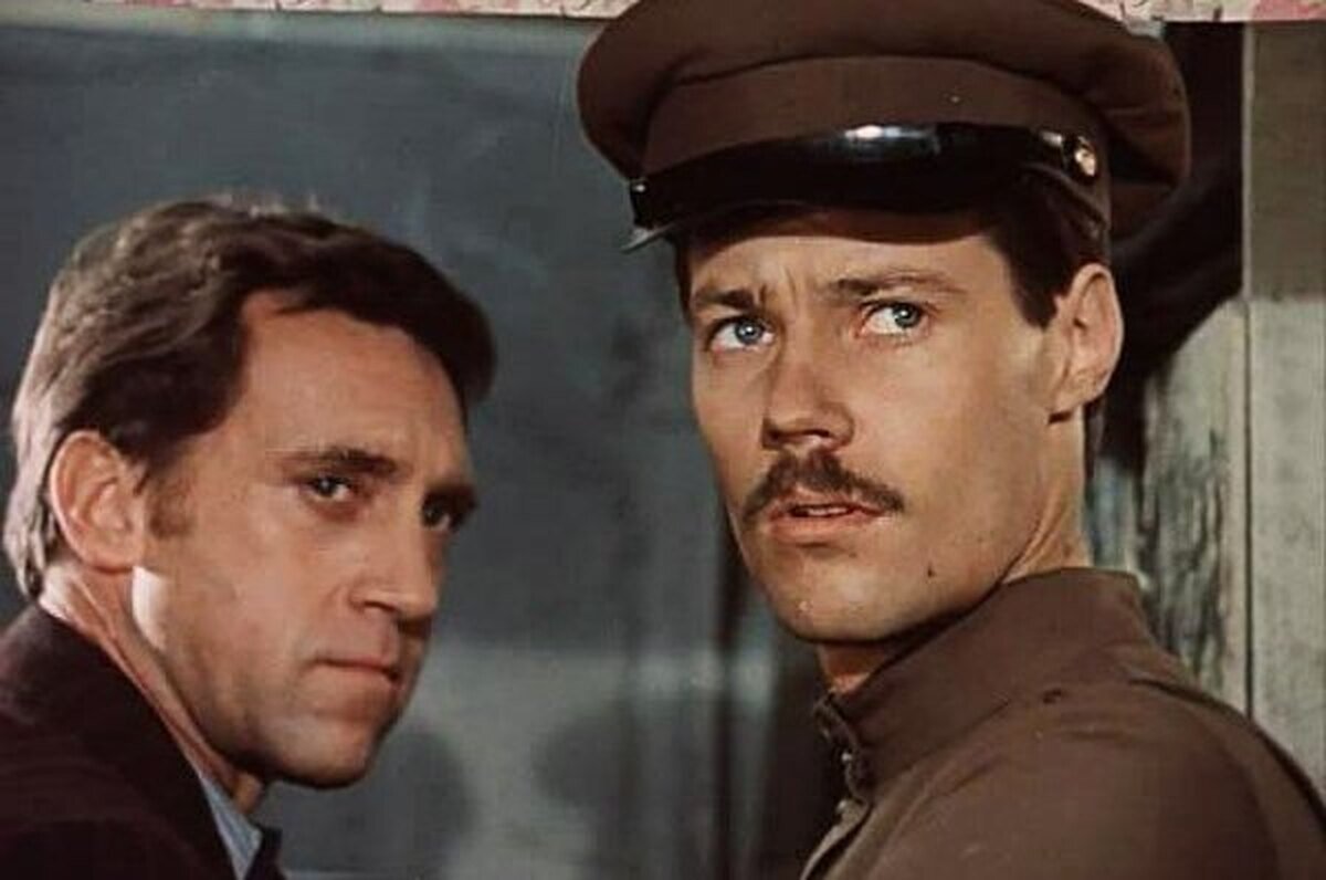 В.Высоцкий и В.Конкин. Кадры из фильма ,,МЕСТО ВСТРЕЧИ ИЗМЕНИТЬ НЕЛЬЗЯ"