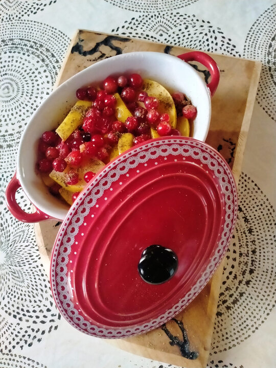 Печеная айва Высоцкая