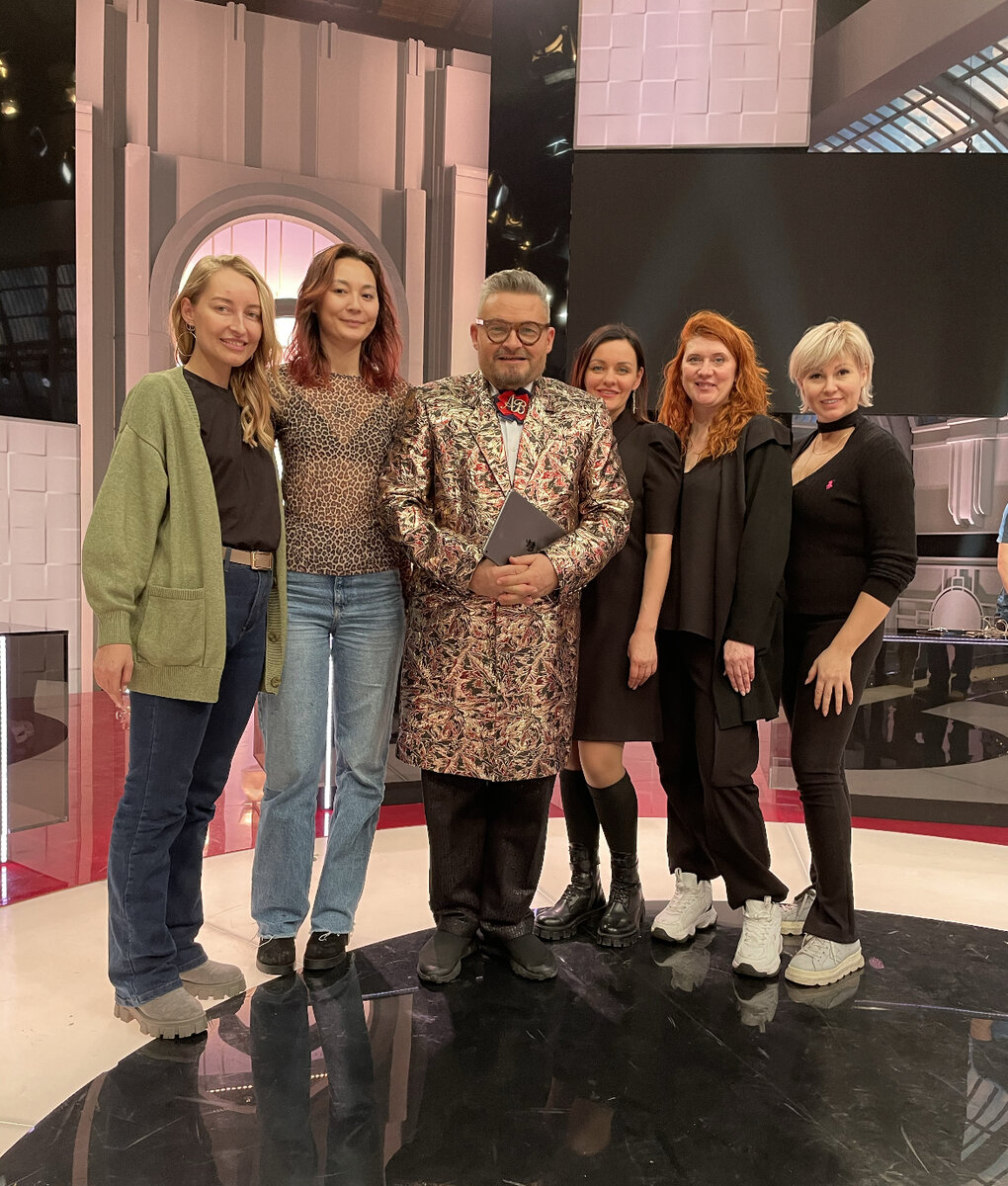 Стилисты Дарья и Камилла в программе "Модный приговор".