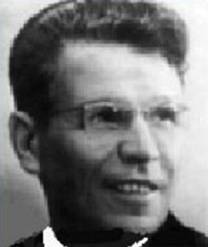 Воронков Сергей Петрович. На момент создания картины ему было 65 лет