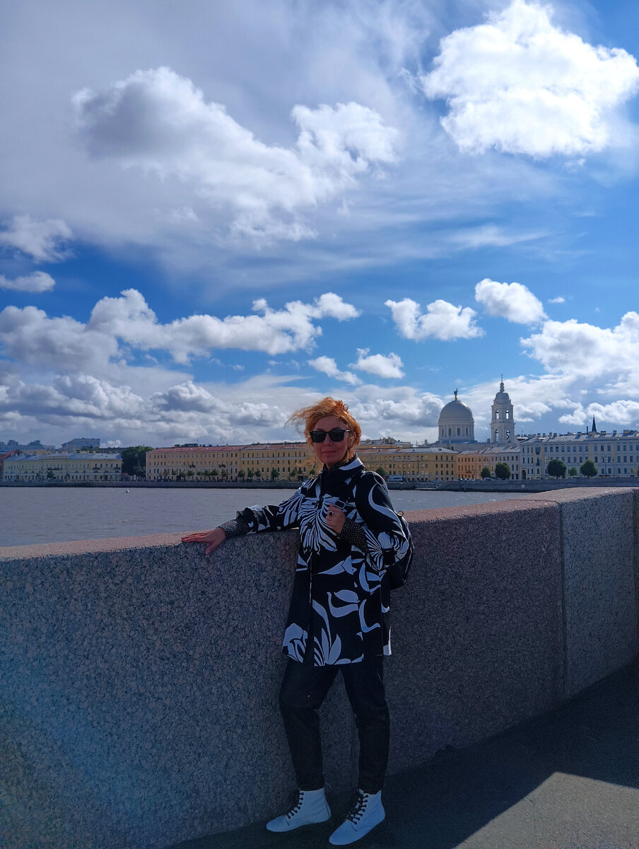 Фото автора, как и ВСЕ ниже. На Тучковом мосту. 