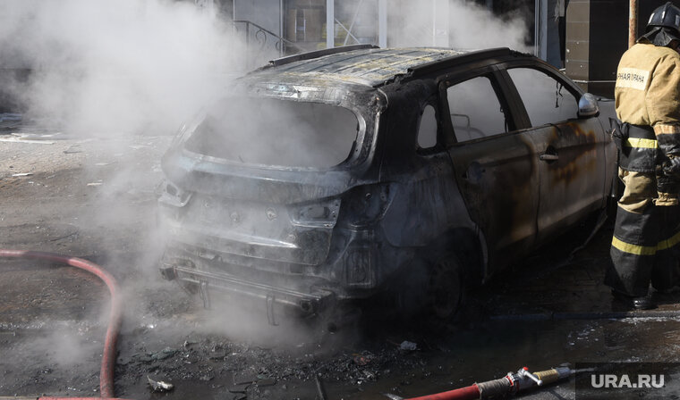    Автомобиль Бардина взорвали около городской администрации