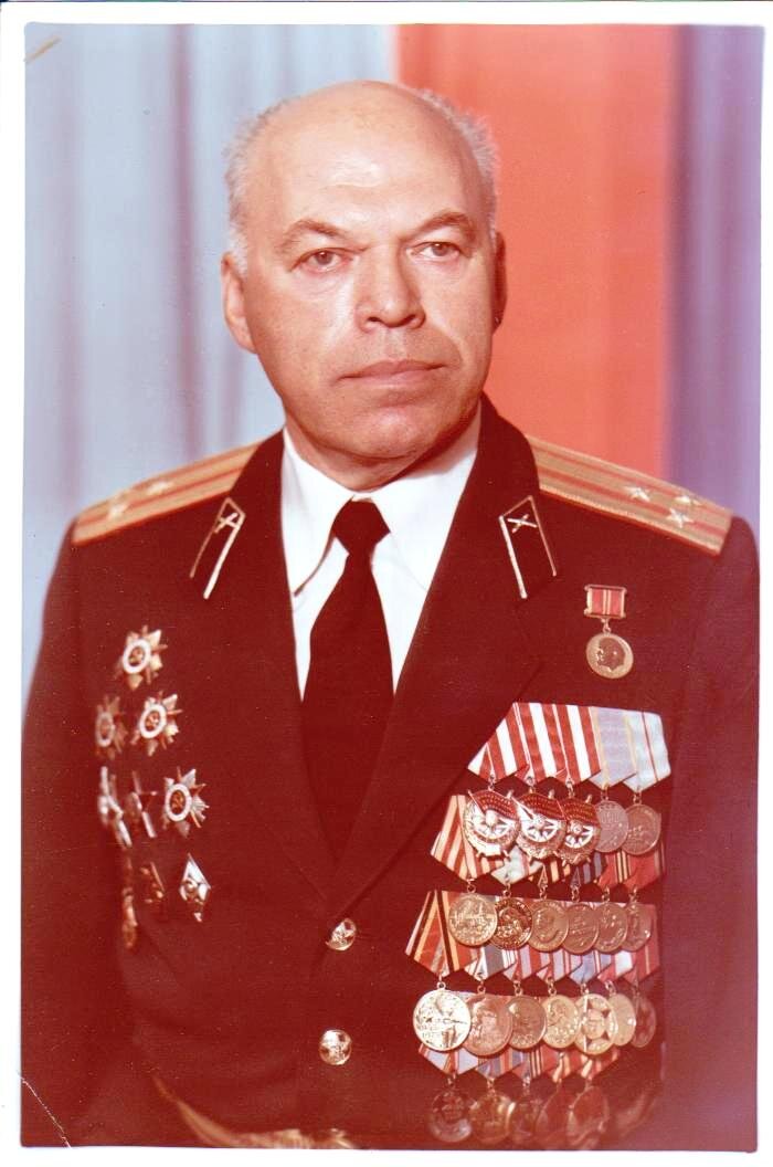                полковник Брагинский Р.Б. 1985 год. 