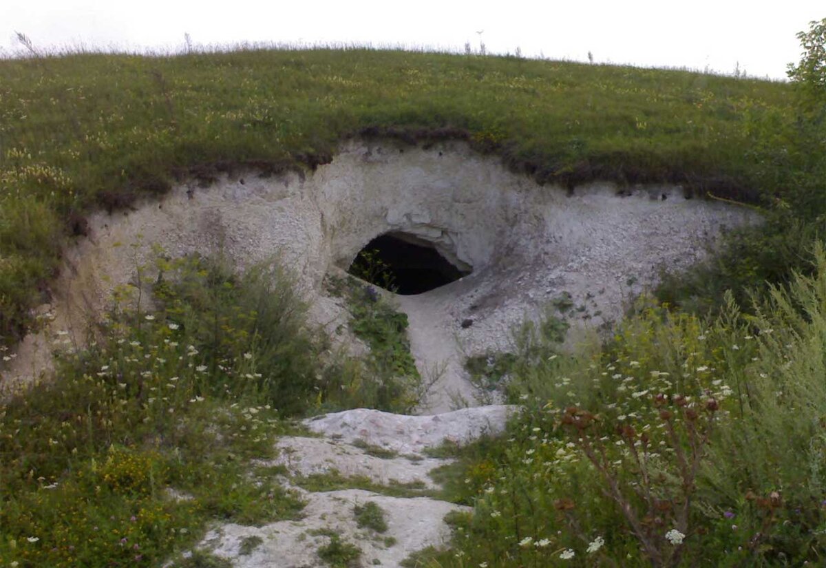 Тайный вход в Холковские пещеры