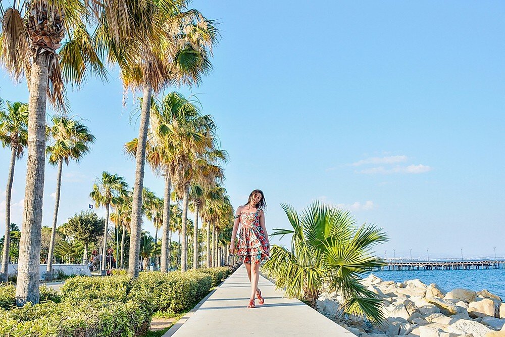 Почему мы должны страдать из-за чьей-то безответственности..?