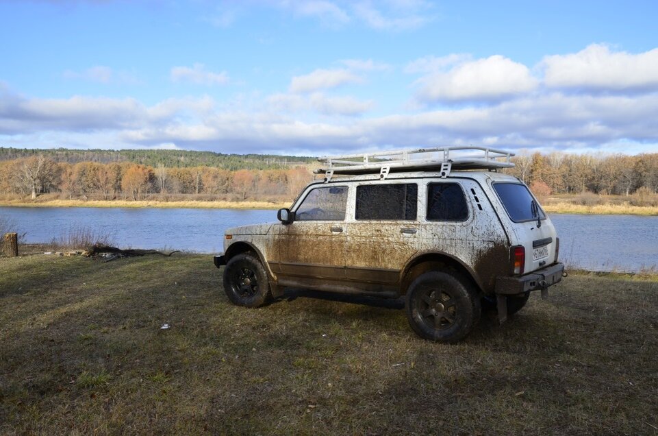Почти как у нас "ласточка" ,только цвет другой