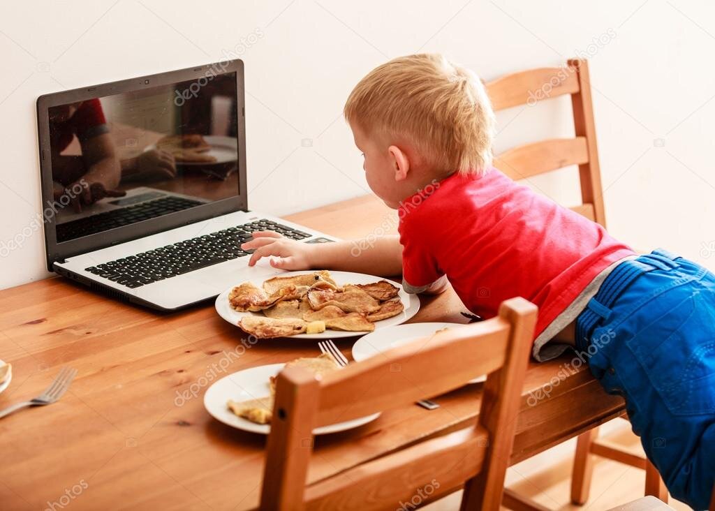 Картинка из Яндекса, https://www.google.com/url?sa=i&url=https%3A%2F%2Fdepositphotos.com%2F74687979%2Fstock-photo-little-boy-eating-meal-while.html&psig=AOvVaw2Zfg7NoNxB3PH9PJCeUYeP&ust=1589565355959000&source=images&cd=vfe&ved=0CAIQjRxqFwoTCNCn2sr2s-kCFQAAAAAdAAAAABAJ