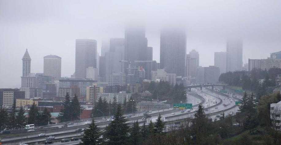 Ну чем не Лондон? А нет... СИЭТЛ! Типичная панорама. 9 месяцев в году дождь, но мы не унываем и гуляем на балконе в любую погоду. 