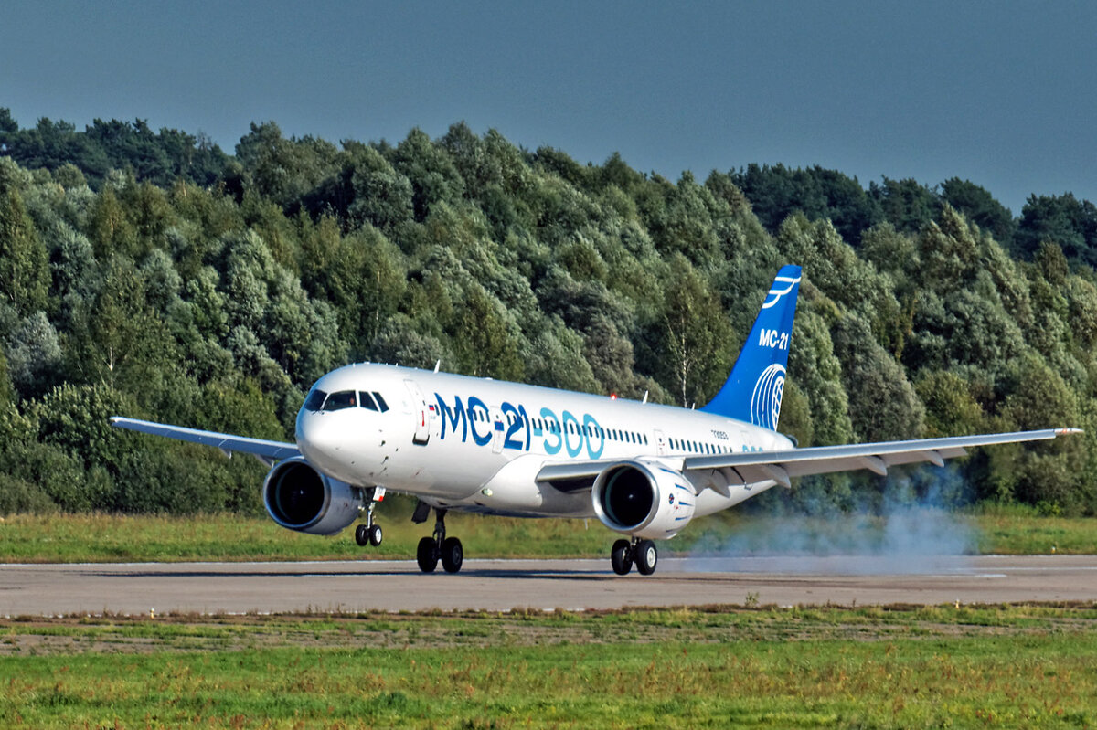 МС-21 300