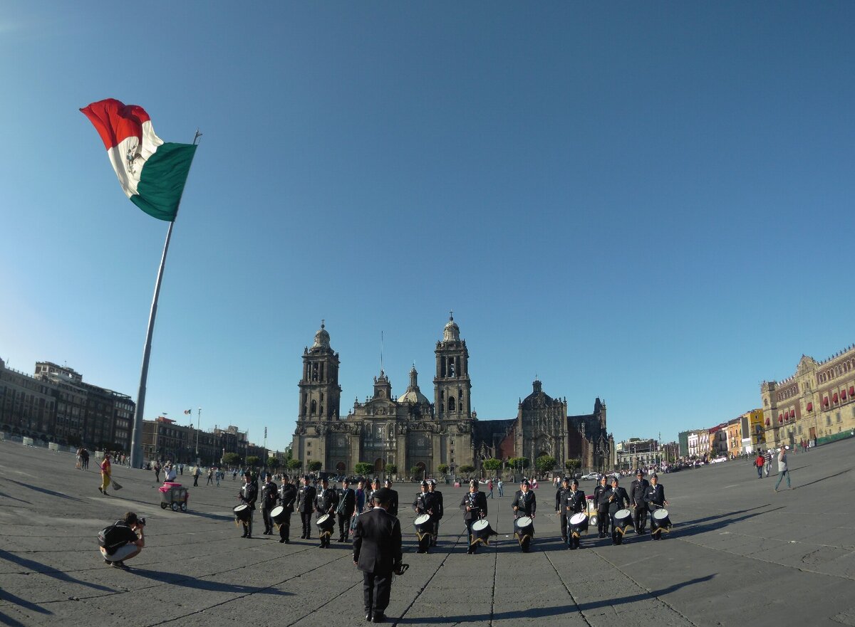 Центральная площадь Мехико