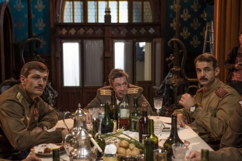 Ефремов в очередной раз пьет с голубых экранов