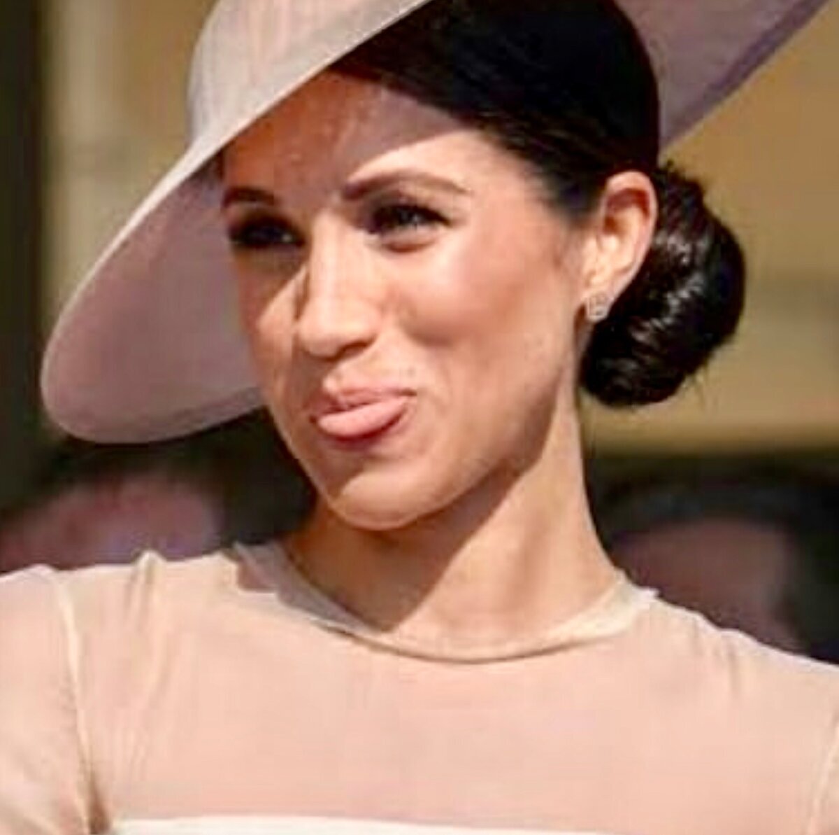 Только вот на это таланта хватает