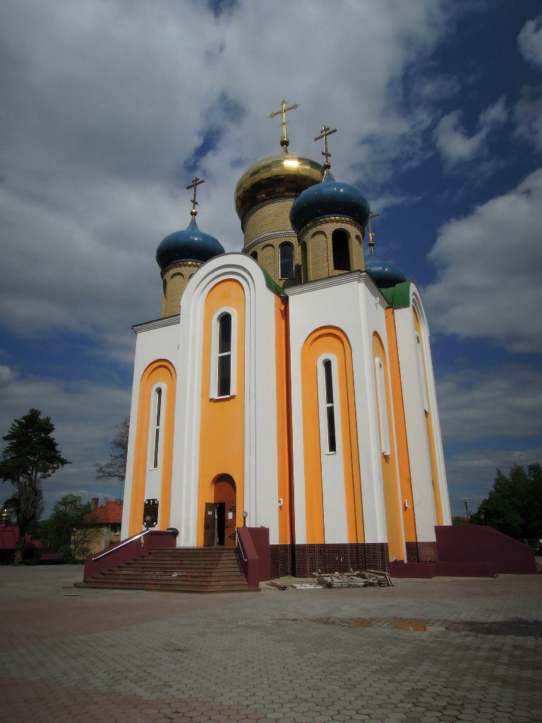 Жители и туристы раскритиковали новый собор в пух и прах