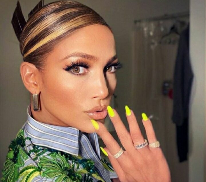 Как Дженнифер Лопес умело скрывает признаки возраста: секреты ее молодости