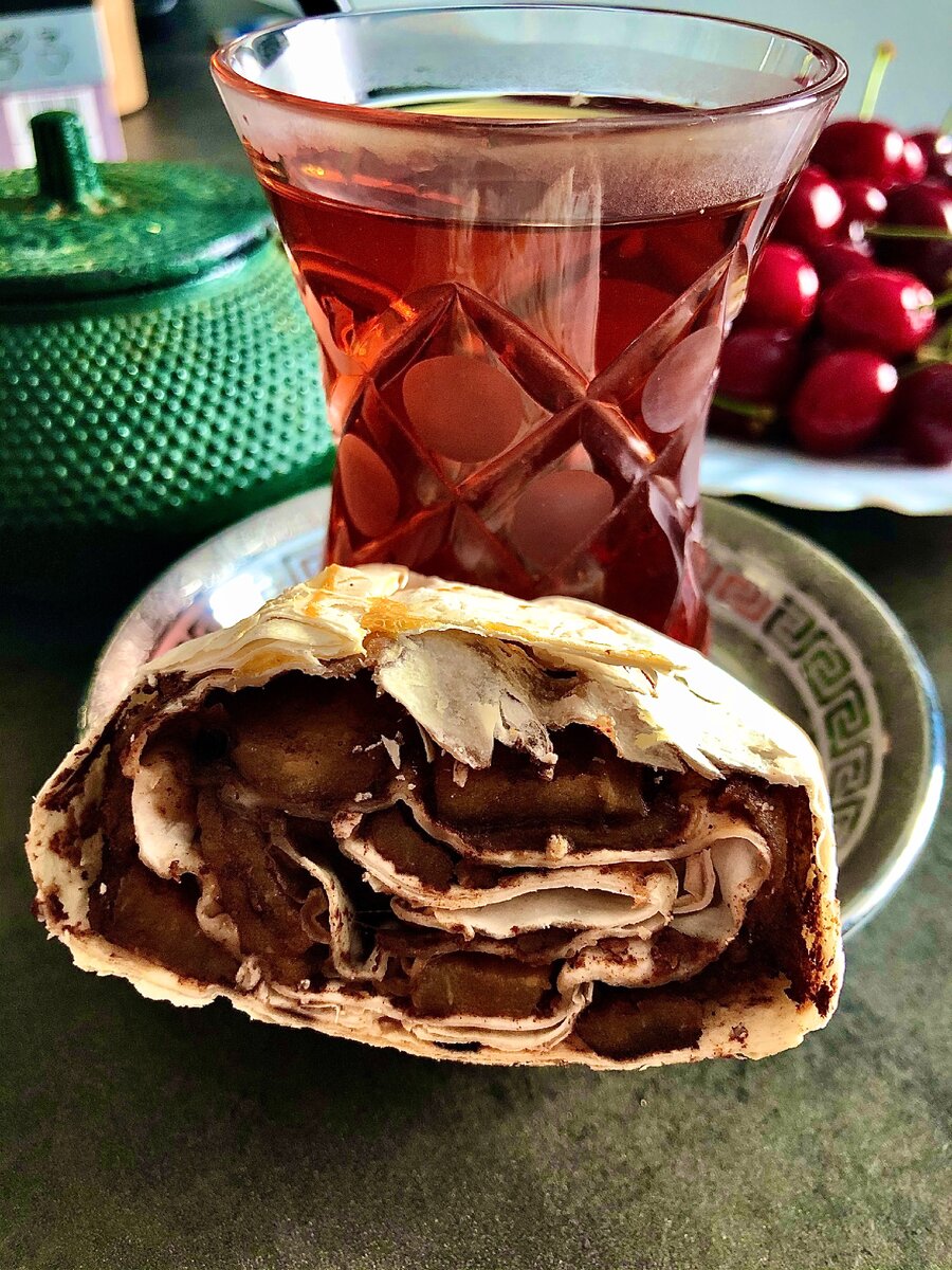 Штрудель яблочный из лаваша