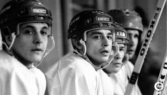 В "Квебеке"  мечтали создать первое в истории звено из советских хоккеистов. Валерий Каменский (слева), Андрей Хомутов (в центре), Вячеслав Быков (справа)