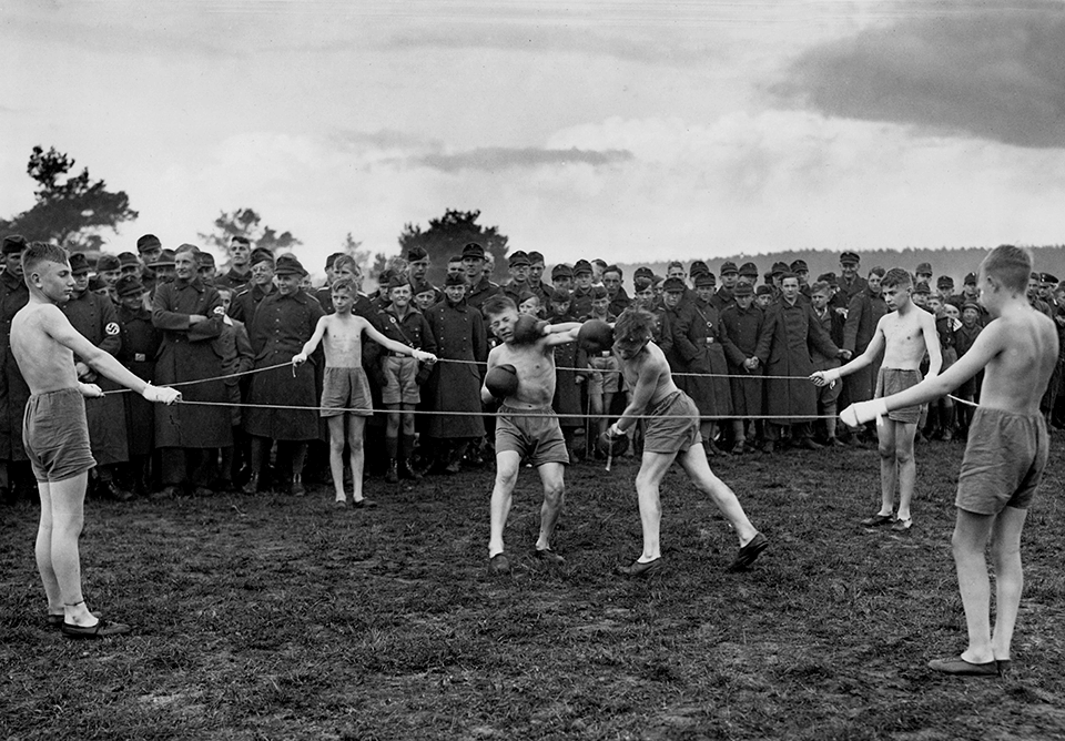 Академия смерти