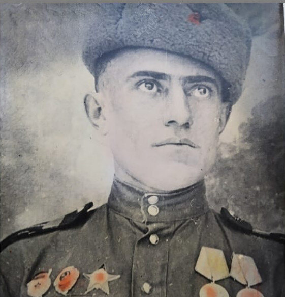 На фото: Джамал Шабанович Абакаров. 