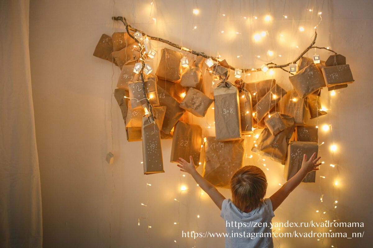 Позировали по очереди, сначала - младшая