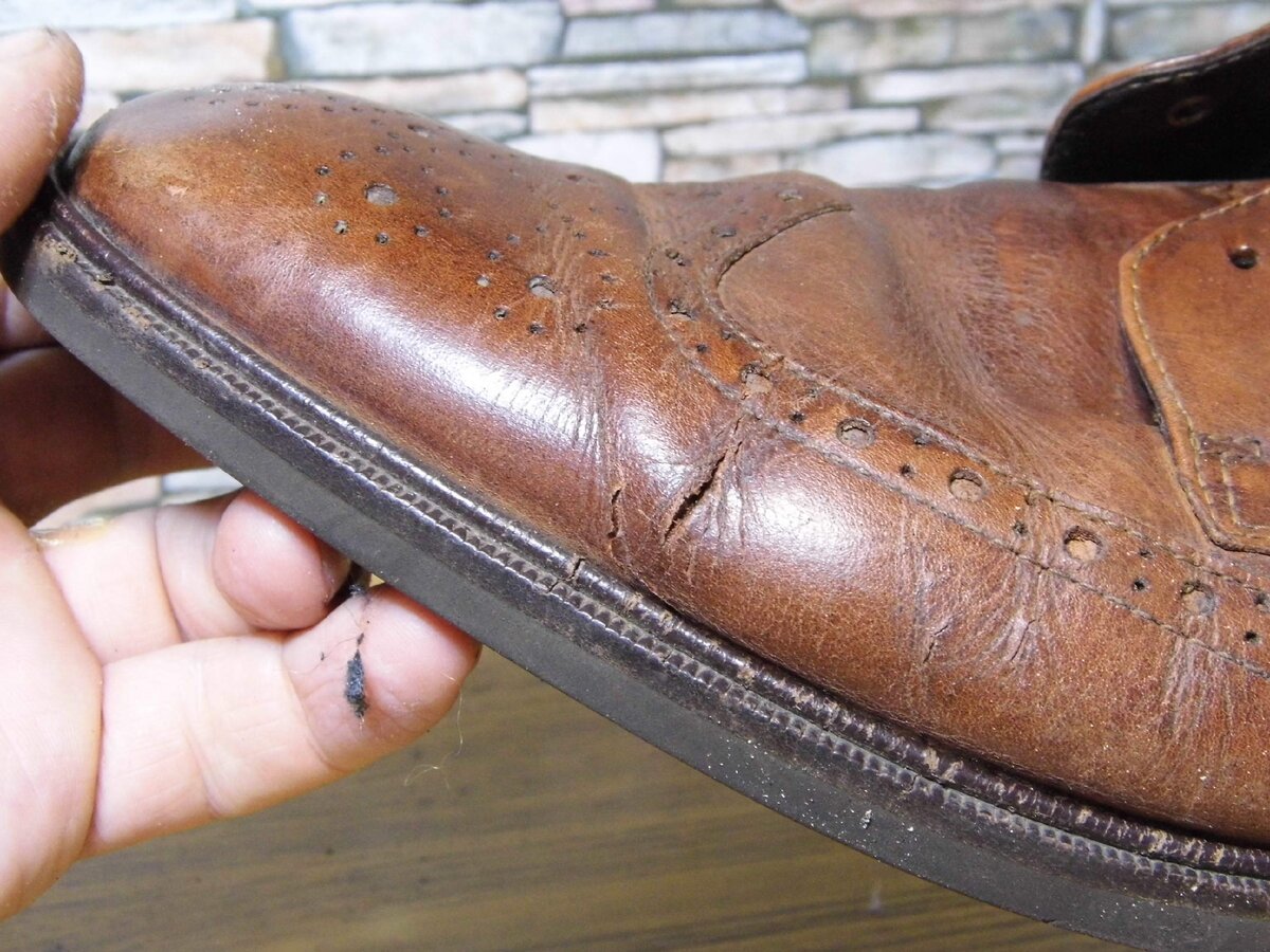 Растрескивание кожи обуви