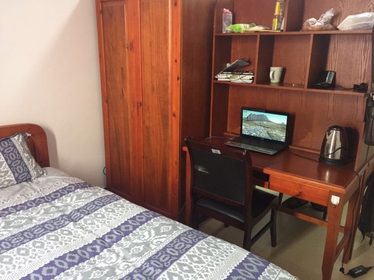 Ноутбук был редкостью, у меня не было своего, но чей-то частенько был на "ремонте". 