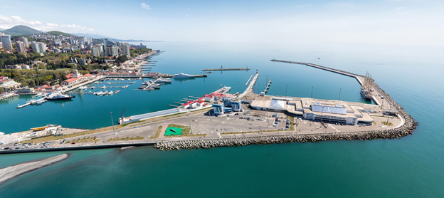 Морской порт Сочи
