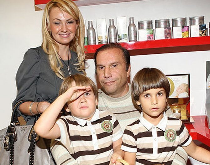 cosmeton.ru (в первом браке с Виктором Батуриным)