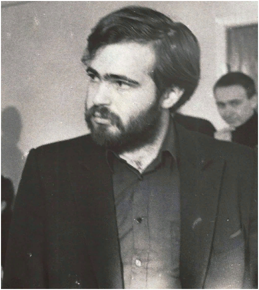 Международный гроссмейстер, заслуженный тренер ФИДЕ Лев ПСАХИС.