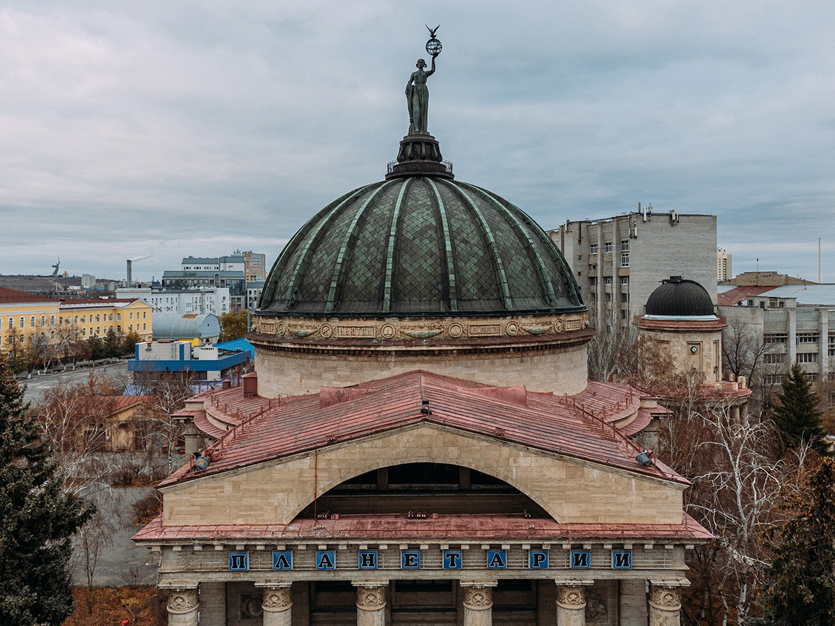 Планетарий находится в центральной части города