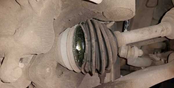 Надрыв пыльника ШРУСа