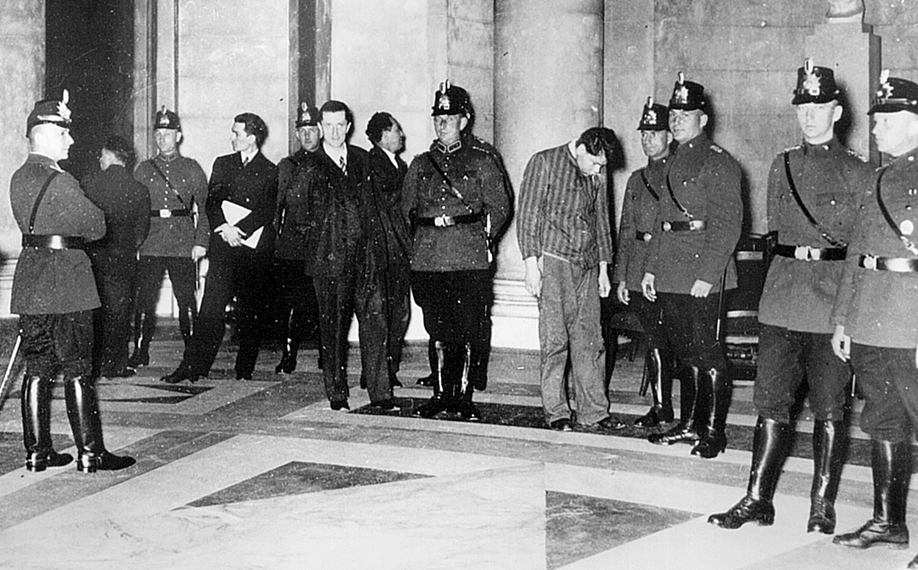Поджог Рейхстага в Берлине: знаменитая историческая провокация или акт протеста?2