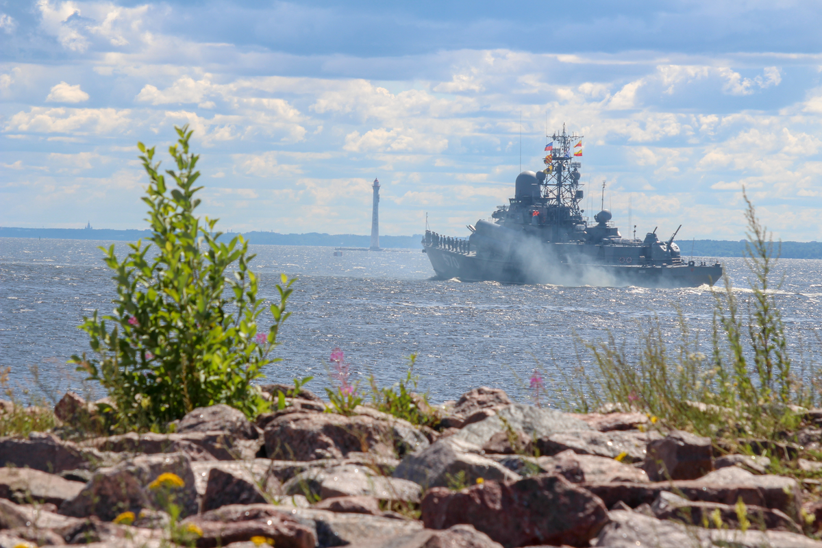 Военно-морской парад 2022 г. в условиях санкций Запада: справимся, но в чём будут отличия?