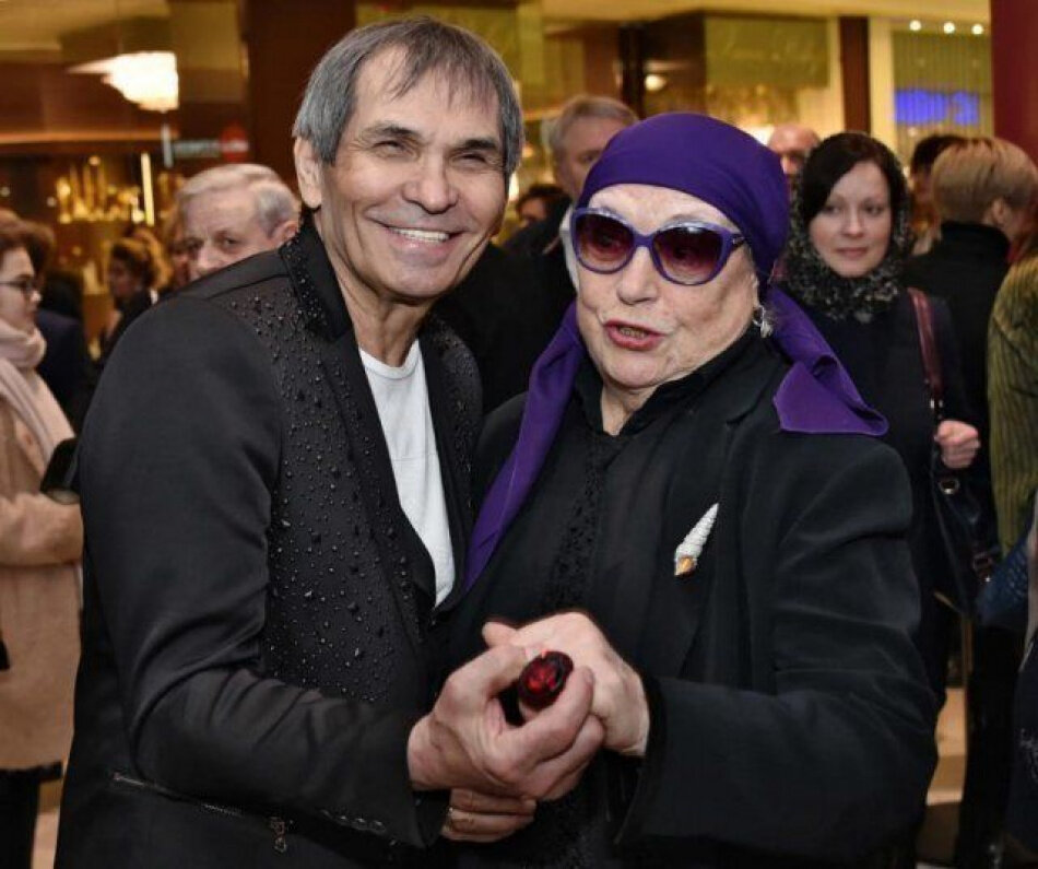 Фото артистки 