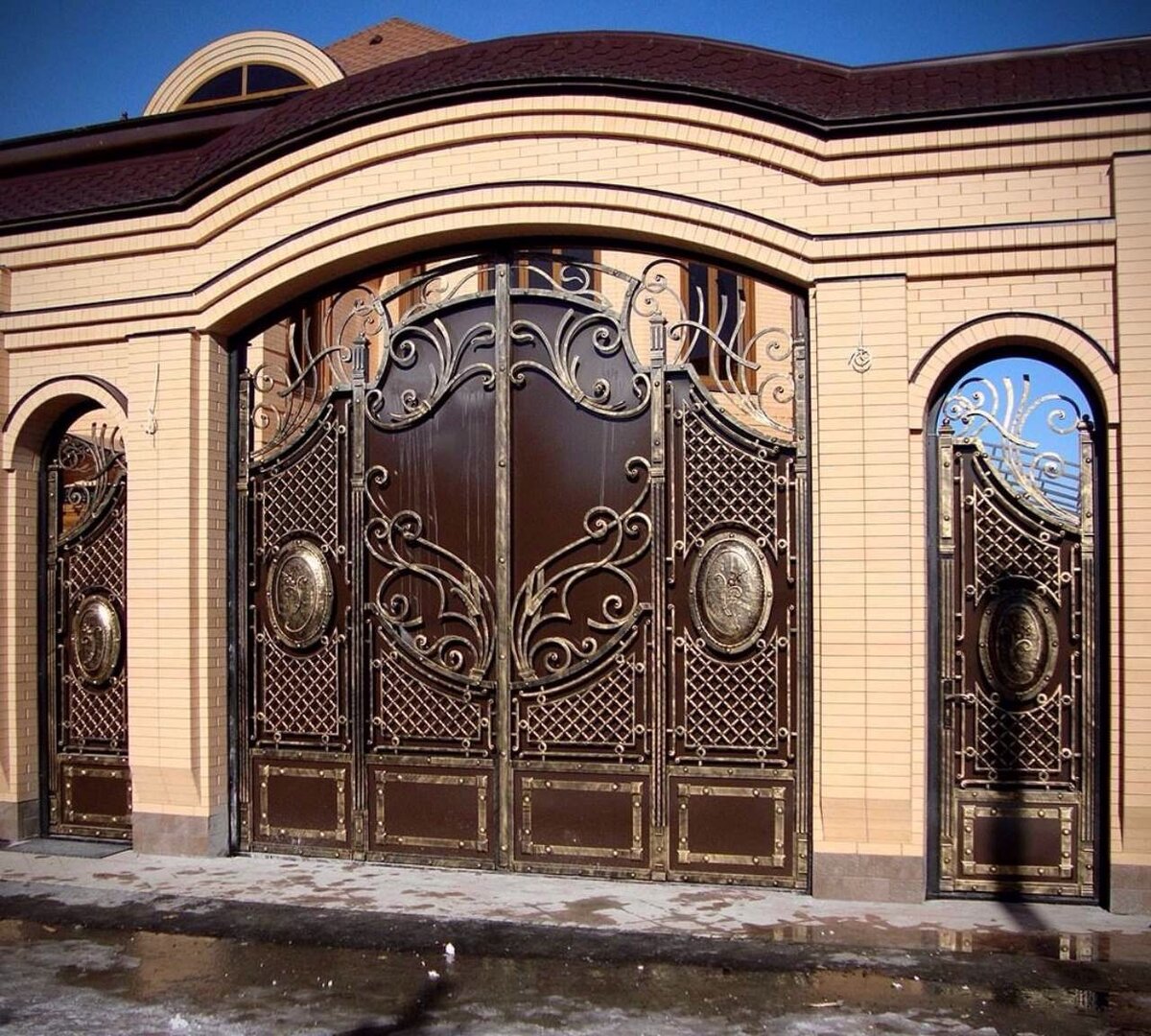 ЦВЕТ ОВНА- КРАСНЫЙ, БАРДОВЫЙ.