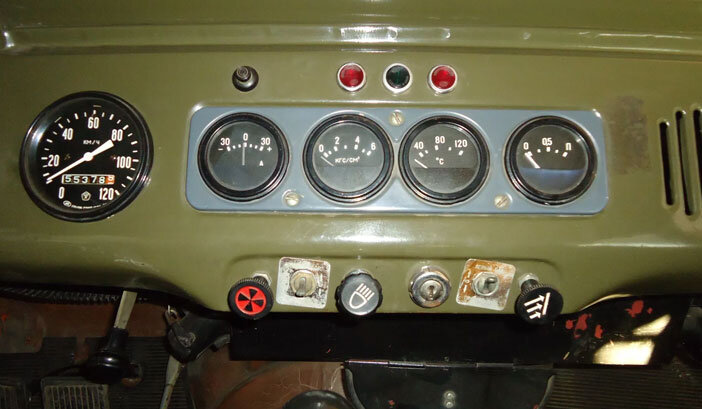 Фото 1: Приборная панель УАЗ 469 (Источник: Яндекс.Картинки)