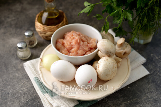 Простой в приготовлении, сытный и очень вкусный вариант приготовления обеда или завтрака из яиц, куриного фарша и грибов (шампиньонов).-2