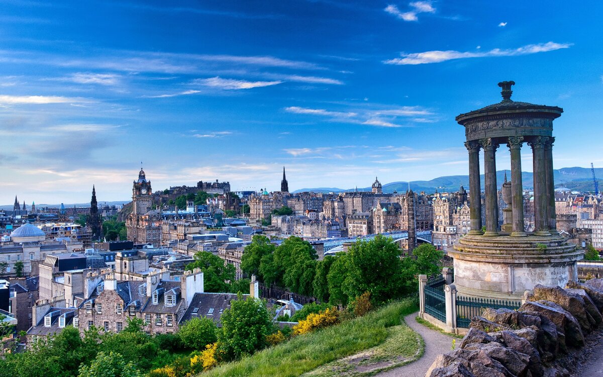 Инвернесс шотландия. Эдинбург арка. Шотландия эдинбург. Исторический центр эдинбурга. Лондон эдинбург.