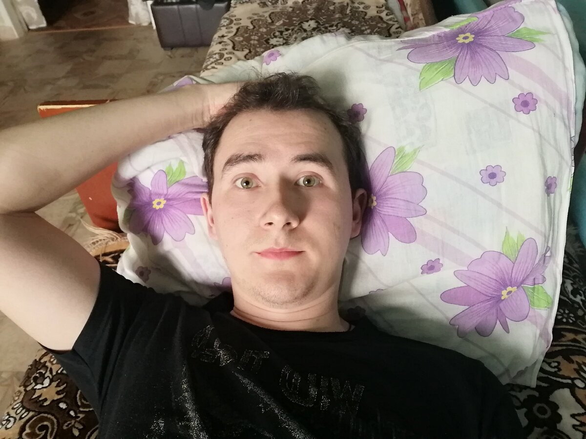 Это я дома в селе