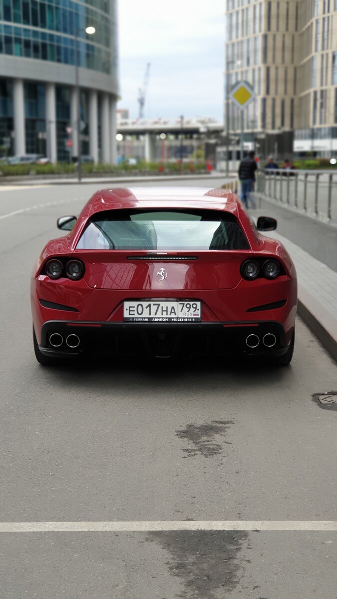 Ferrari GTC4Lusso 