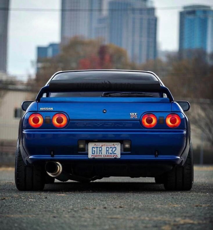 Nissan Skyline r32 Р¶РµР»С‚С‹Р№