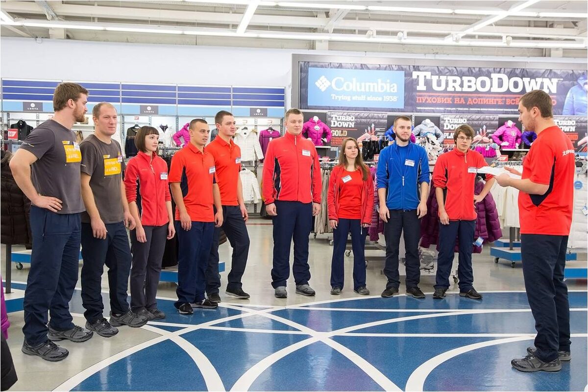 Сотрудники "Спортмастера"