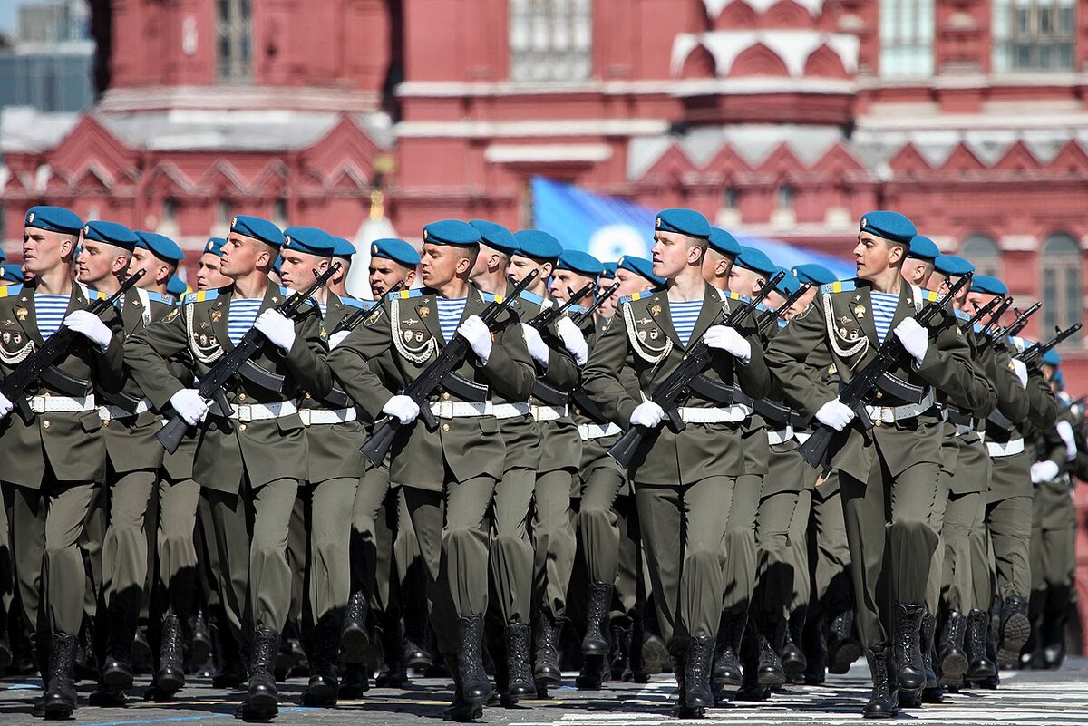 десантники на параде в москве