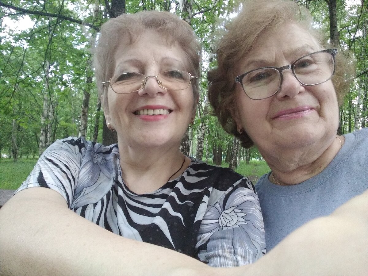 Селфи с моей подружкой Оленькой