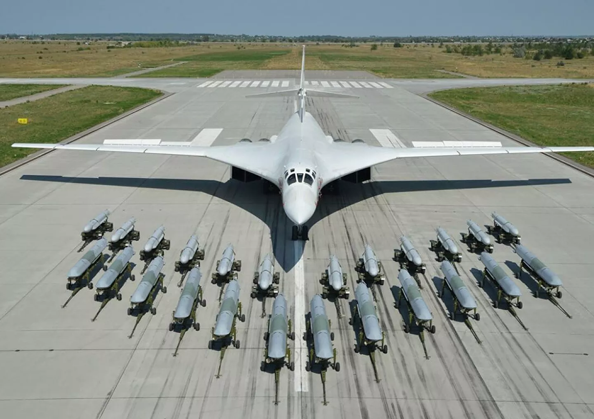  © Фото : Министерство обороны РФ     Ту-160