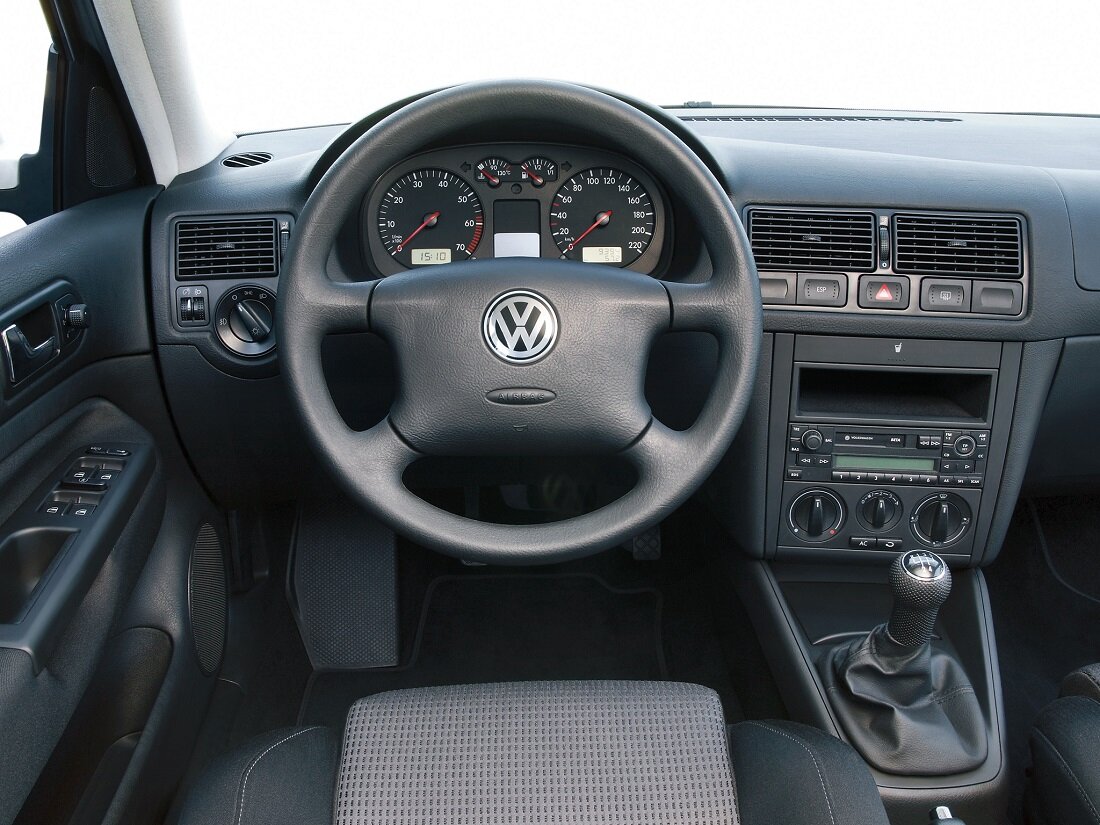 Салон VW Golf 4