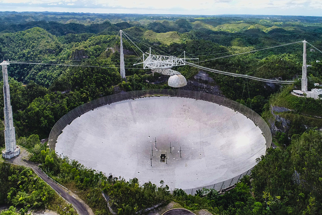 Обрушился легендарный гигантский радиотелескоп Arecibo | Минская правда |  МЛЫН.BY | Дзен