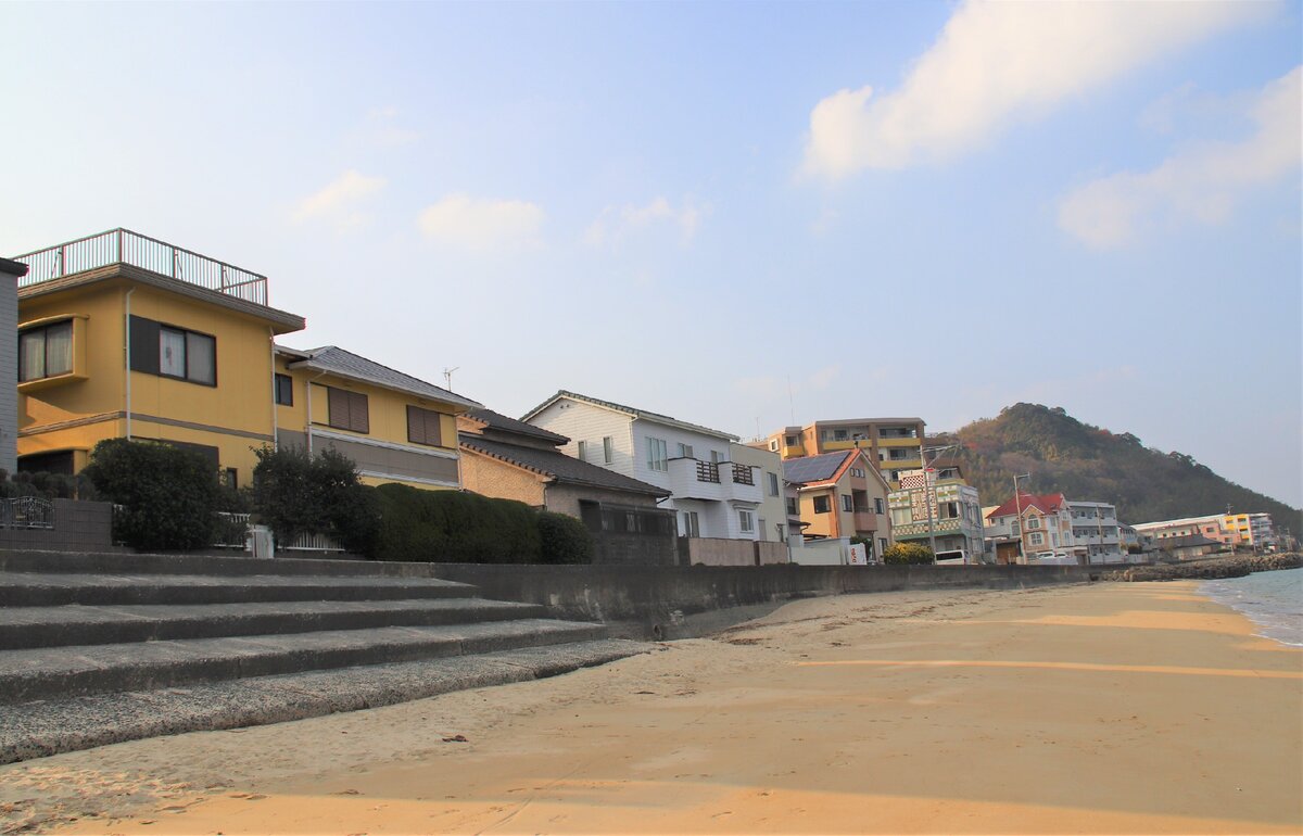 Дома на набережной