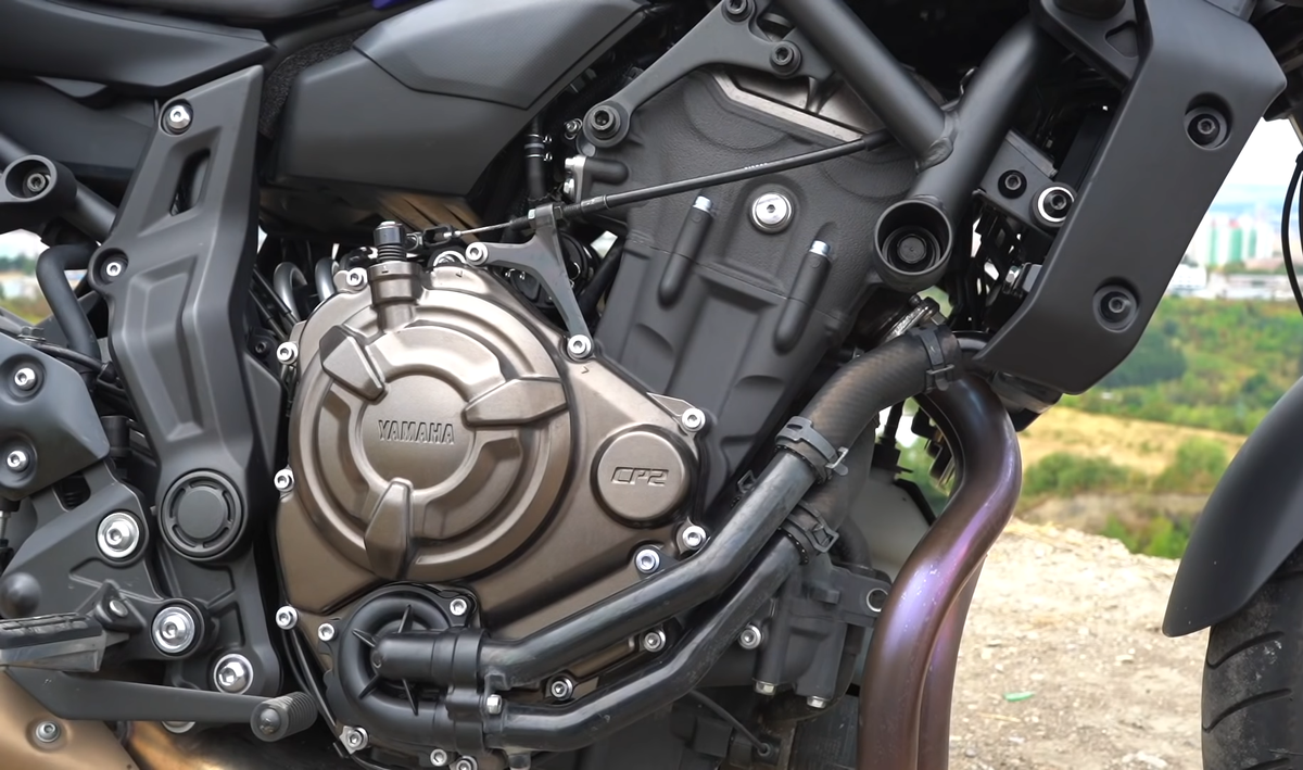 Двухцилиндровый рядный мотор