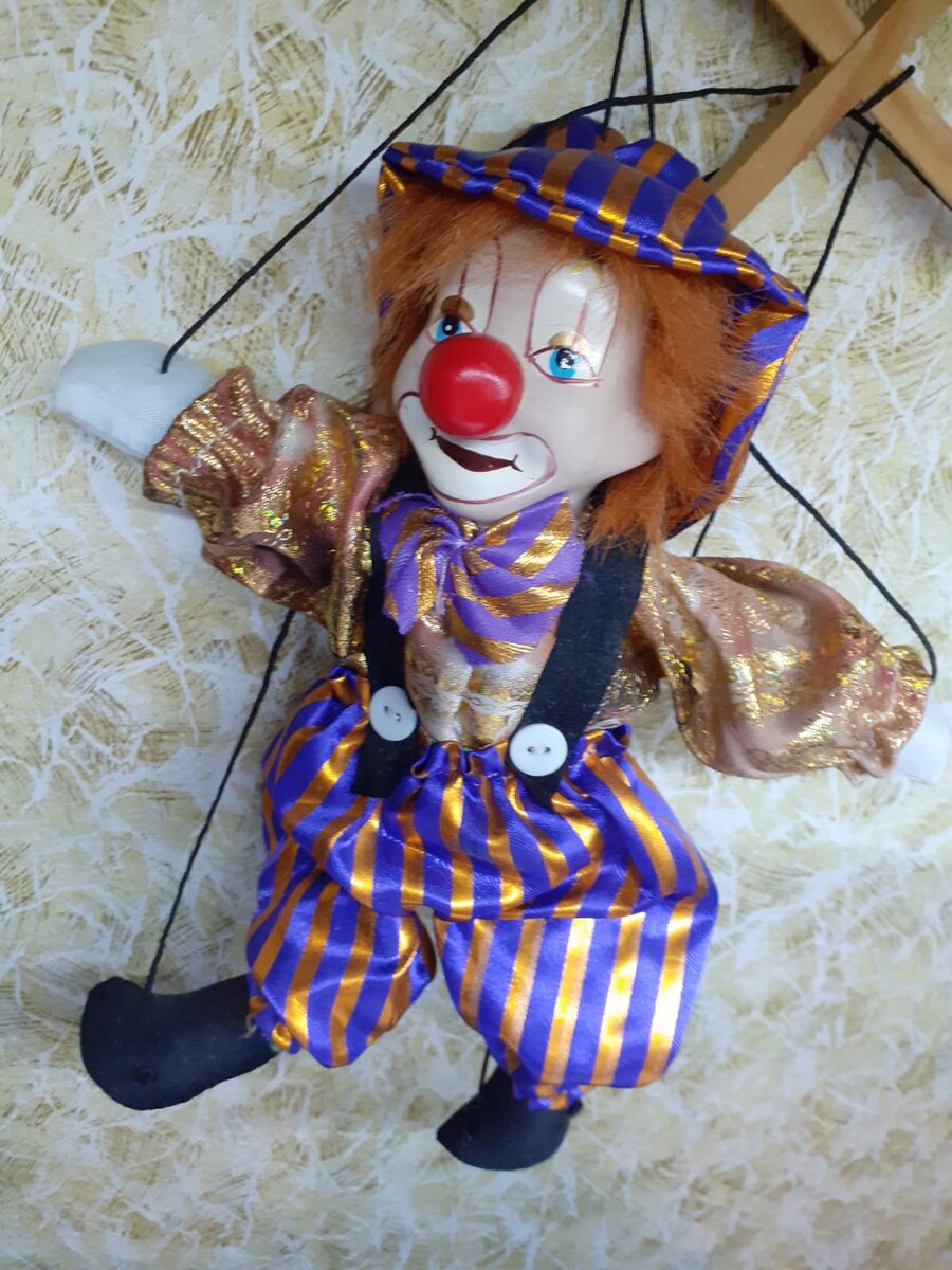 История веселых кукол оказывается может быть очень серьезной