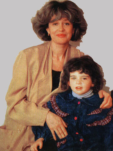 Марина Неёлова с дочкой Никой.